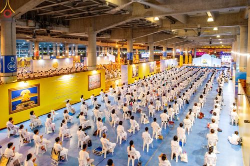 ภาพ No.160951:พิธีฉลองชัยสวดมนต์บทธัมมจักกัปปวัตนสูตร ครบ 6,788,140,140 จบ ณ มหารัตนวิหารคด วัดพระธรรมกาย วันที่ 10 ตุลาคม พศ. 2567