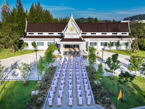 ภาพ No.102133:พิธีบรรพชาธรรมทายาท ในโครงการอุปสมบทหมู่ รุ่นบูชาธรรมมหาปูชนียาจารย์ ณ วัดเขาตะแบก อ.ศรีราชา จ.ชลบุรี วันเสาร์ที่ 9 ธันวาคม พ.ศ. 2566