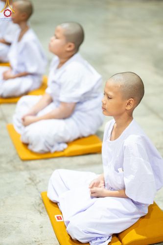 ภาพ No.133637:นาคธรรมทายาทปฏิบัติธรรมก่อนบวช ในโครงการบรรพชาสามเณร ฟื้นฟูพระพุทธศาสนาทั่วไทย ศูนย์อบรมวัดพระธรรมกาย วันที่ 3 เมษายน พ.ศ. 2567