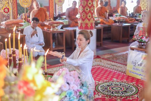 ภาพ No.172776:พิธีทอดกฐิน ณ วัดหนองมะจับ จ.เชียงใหม่ ในโครงการกฐินสามัคคีทั่วไทย 30,000 วัด บูชาธรรม 80 ปี หลวงพ่อธัมมชโย โดยคณะศิษยานุศิษย์วัดพระธรรมกาย วันที่ 1 พฤศจิกายน พ.ศ.2567