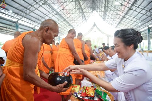 ภาพ No.248940:วันที่ 26-28 กันยายน พ.ศ. 2568 โครงการอบรมอุบาสกแก้ว อุบาสิกาแก้ว รุ่นที่ 3 ตัวแทนทอดกฐินสามัคคีทั่วไทย 30,000 วัด  ณ ศูนย์ปฏิบัติธรรมวิหารแดง อ.วิหารแดง จ.สระบุรี