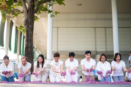 ภาพ No.120274:พิธีต้อนรับพระธรรมยาตรา ในโครงการธรรมยาตรา กตัญญูบูชา มหาปูชนียาจารย์ พระมงคลเทพมุนี(สด จนฺทสโร) พระผู้ปราบมาร อนุสรณ์สถาน 7 แห่ง ปีที่ 12 วันที่ 28 มกราคม พ.ศ. 2567 ณ วัดพระธรรมกาย จ.ปทุมธานี (ชุดที่ 2)