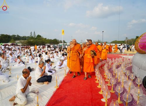 ภาพ No.129306:พิธีประดิษฐานพระบรมสารีริกธาตุ ณ มหารัตนะเจดีย์สิริปทุมสวรรค์ ศูนย์ปฏิบัติธรรมภาคใต้ อ.บางกล่ำ จ.สงขลา วันที่ 10 มีนาคม พ.ศ.2567