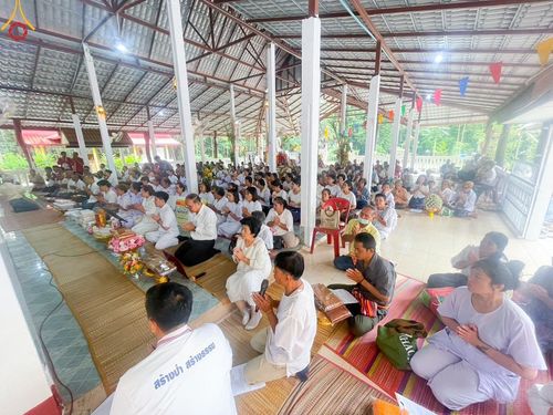 ภาพ No.165117:พิธีทอดกฐิน ณ วัดป่าท่าวารี อ.ทุ่งฝน จ.อุดรธานี ในโครงการกฐินสามัคคีทั่วไทย 30,000 วัด บูชาธรรม 80 ปี หลวงพ่อธัมมชโย โดยคณะศิษยานุศิษย์วัดพระธรรมกาย วันที่ 20 ตุลาคม พ.ศ. 2567