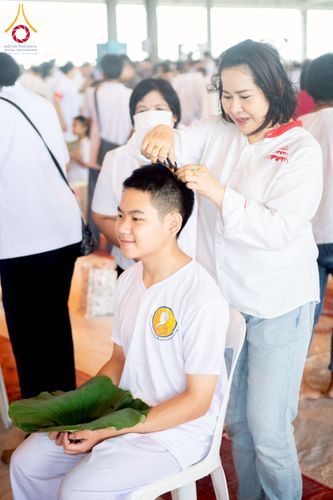 ภาพ No.214244:วันอาทิตย์ที่ 30 มีนาคม พ.ศ. 2568  พิธีปลงผมสามเณรฟื้นฟูทั่วไทย ณ มหารัตนวิหารคด คอร์ 22 วัดพระธรรมกาย จ.ปทุมธานี