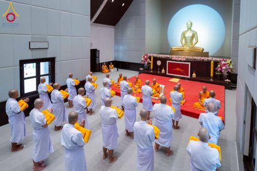 ภาพ No.244747:วันเสาร์ที่ 6 กันยายน พ.ศ. 2568 พิธีถวายบาตร บรรพชา อุปสมบทของนาคธรรมทายาท โครงการอุปสมบทหมู่บูชาธรรมครบรอบ 108 ปี  วันครูผู้ค้นพบวิชชาธรรมกาย ณ โบสถ์พระไตรปิฎก วัดพระธรรมกาย