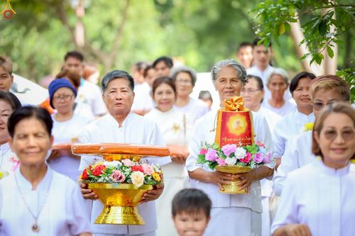 ภาพ No.255296:วันที่ 12 ตุลาคม พ.ศ. 2568 พิธีทอดกฐินสามัคคีทั่วไทย 30,000 วัด โดยคณะศิษยานุศิษย์ บูชาธรรม 81 ปี หลวงพ่อธัมมชโย ณ วัดราชคีรีหิรัญญาราม ต.วังทอง อ.วังทอง จ.พิษณุโลก