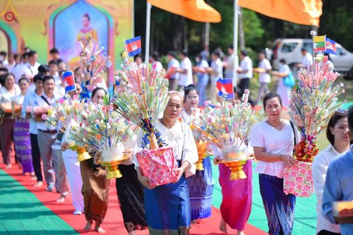 ภาพ No.94029:พิธีทอดกฐินสามัคคี เพื่อสร้างอาคารปฏิบัติธรรม พระมงคลเทพมุนี (สด จนฺทสโร) ณ ธุดงคสถานเขาย้อย ต.สระพัง อ. เขาย้อย จ.เพชรบุรี วันอาทิตย์ที่ 12 พฤศจิกายน พ.ศ. 2566