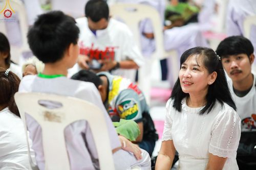 ภาพ No.132822:พิธีตัดปอยผม โครงการสามเณรฟื้นฟูพระพุทธศาสนาทั่วไทย ณ มหารัตนวิหารคด26 วัดพระธรรมกาย วันอาทิตย์ที่ 31 มีนาคม พ.ศ. 2567