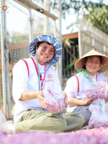 ภาพ No.121307:V.21 ลุยต่อ การเตรียมงาน เก็บงาน การรับบุญของเจ้าหน้าที่หน่วยงานต่างๆ เพื่อโครงการธรรมยาตรา กตัญญูบูชามหาปูชนียาจารย์ พระมงคลเทพมุนี (สด จนฺทสโร) พระผู้ปราบมาร อนุสรณ์สถาน 7 แห่ง ปีที่ 12 ระหว่างวันที่ 2 - 31 มกราคม พ.ศ.2567