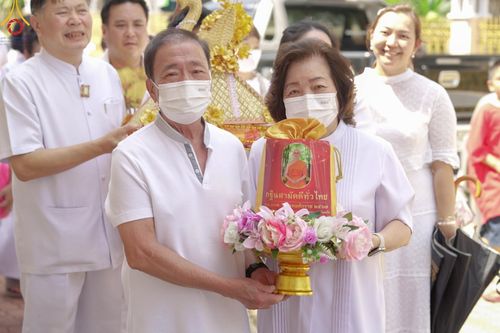 ภาพ No.171200:พิธีทอดกฐิน ณ วัดยางสุทธาราม ต.บ้านช่างหล่อ อ.บางกอกน้อย จ.กรุงเทพฯ ในโครงการกฐินสามัคคีทั่วไทย 30,000 วัด บูชาธรรม 80 ปี หลวงพ่อธัมมชโย โดยคณะศิษยานุศิษย์วัดพระธรรมกาย วันที่ 27 ตุลาคม พ.ศ. 2567