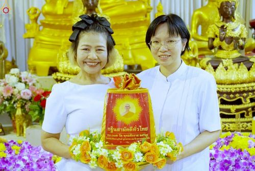 ภาพ No.272368:วันที่ 1 พฤศจิกายน พ.ศ. 2568 พิธีทอดกฐินสามัคคีทั่วไทย ณ วัดสุขวนาราม ต.ดอนรวก  อ.ดอนตูม จ.นครปฐม โดยคณะศิษยานุศิษย์ บูชาธรรม 81 ปี หลวงพ่อธัมมชโย