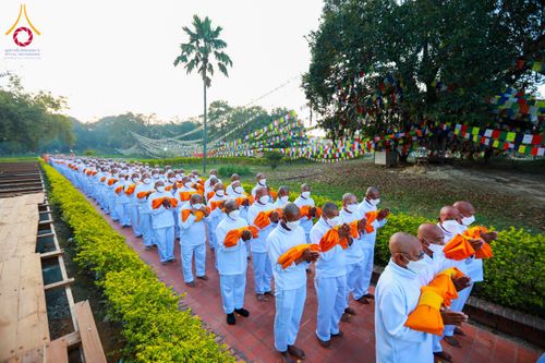 ภาพ No.130427:พิธีบรรพชาธรรมทายาท ในโครงการบรรพชา 1,250 รูป ณ แดนประสูติ สวนลุมพินี ประเทศเนปาล วันที่ 9 มีนาคม พ.ศ. 2567