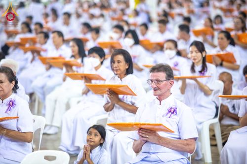 ภาพ No.134265:พิธีทอดผ้าป่าสมทบ มหาสังฆทาน 10,000 วัด ทั่วไทย วันอาทิตย์ต้นเดือนที่ 7 เมษายน พ.ศ.2567 ณ ห้องแก้วสารพัดนึก 1 สภาธรรมกายสากล  วัดพระธรรมกาย จ.ปทุมธานี