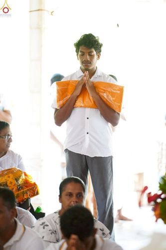 ภาพ No.264848:วันที่ 17 ตุลาคม พ.ศ. 2568 กฐินสมทบต่างประเทศ บูชาธรรม 81 ปี หลวงพ่อธัมมชโย ณ วัดศรีบุปผาราม เมืองปัลเลโปลา ประเทศศรีลังกา 