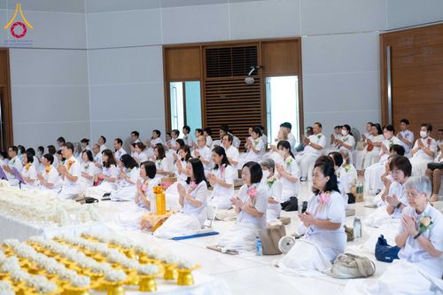 ภาพ No.174369:พิธีทอดกฐินกตัญญูบูชาธรรม ณ ศูนย์ปฏิบัติธรรมพระมงคลเทพมุนี อ.สองพี่น้อง จ.สุพรรณบุรี ในโครงการกฐินสามัคคีทั่วไทย 30,000 วัด บูชาธรรม 80 ปี หลวงพ่อธัมมชโย โดยคณะศิษยานุศิษย์วัดพระธรรมกาย วันที่ 10 พฤศจิกายน พ.ศ. 2567