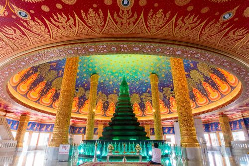 ภาพ No.119124:พิธีจุดประทีปถวายเป็นพุทธบูชา และบูชาธรรมมหาปูชนียาจารย์ พระมงคลเทพมุนี(สด จนฺทสโร) ในโครงการธรรมยาตราฯ วันที่ 26 มกราคม พ.ศ. 2567 ณ อาคารธรรมยาตรา กตัญญูบูชามหาปูชนียาจารย์ ตรงข้ามวัดปากน้ำภาษีเจริญ จ.กรุงเทพมหานคร