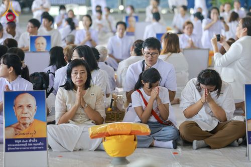 ภาพ No.321277:วันเสาร์ที่ 11 เมษายน พ.ศ.2569 พิธีขอขมาและมอบผ้าไตร โครงการอุปสมบทหมู่ บูชาธรรมหลวงพ่อธัมมชโย พ.ศ.2569 โครงการอุปสมบทหมู่ธรรมทายาท ระดับอุดมศึกษา รุ่น 53 (ภาคฤดูร้อน) ณ วัดพระธรรมกาย ปทุมธานี