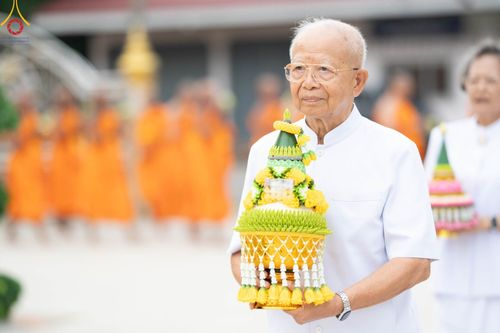 ภาพ No.101098:พิธีอุปสมบทหมู่ ในโครงการอุปสมบทบูชาธรรม มหาปูชนียาจารย์ พ.ศ. 2566 ณ วัดท่าเกวียน อำเภอพนมสารคาม จังหวัดฉะเชิงเทรา วันที่ 5 ธันวาคม พ.ศ. 2566