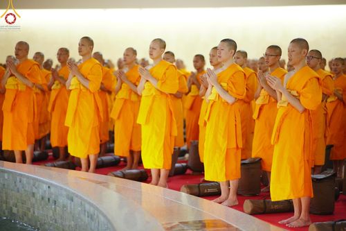 ภาพ No.188384:พิธีต้อนรับพระธรรมยาตรา ในโครงการธรรมยาตรา กตัญญูบูชา มหาปูชนียาจารย์ พระมงคลเทพมุนี(สด จนฺทสโร) พระผู้ปราบมาร อนุสรณ์สถาน 7 แห่ง ปีที่ 13 วันที่ 2 มกราคม พ.ศ. 2568 ณ วัดพระธรรมกาย จ.ปทุมธานี