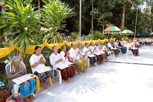 ภาพ No.253133:วันที่ 12 ตุลาคม พ.ศ. 2568 พิธีทอดกฐินสามัคคีทั่วไทย 30,000 วัด โดยคณะศิษยานุศิษย์ บูชาธรรม 81 ปี หลวงพ่อธัมมชโย ณ วัดป่าบ้านโคกหนองแซง จ.อุดรธานี