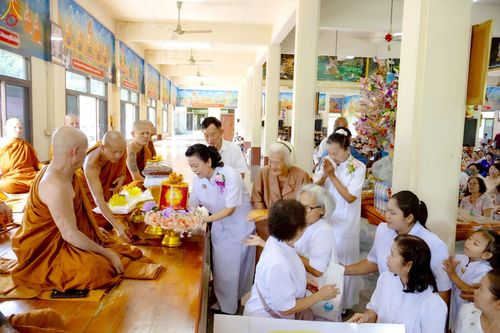 ภาพ No.269967:วันที่ 8 ตุลาคม พ.ศ. 2568 พิธีทอดกฐินสามัคคีทั่วไทย ณ วัดสระมงคล ต.สระสี่มุม อ.กำแพงแสน จ.นครปฐม โดยคณะศิษยานุศิษย์ บูชาธรรม 81 ปี หลวงพ่อธัมมชโย