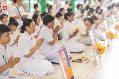 ภาพ No.244649:วันเสาร์ที่ 6 กันยายน พ.ศ. 2568 พิธีขอขมา-รับผ้าไตรของนาคธรรมทายาท โครงการอุปสมบทหมู่บูชาธรรมครบรอบ 108 ปี  วันครูผู้ค้นพบวิชชาธรรมกาย ณ โบสถ์พระไตรปิฎก วัดพระธรรมกาย