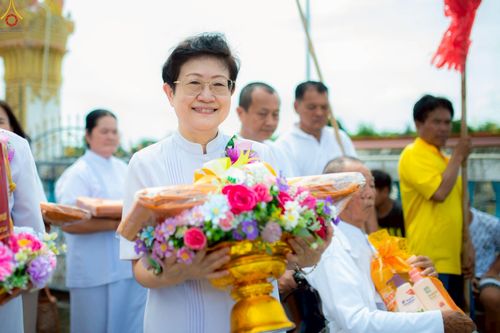 ภาพ No.251887:วันที่ 9 ตุลาคม พ.ศ. 2568 พิธีทอดกฐินสามัคคีทั่วไทย 30,000 วัด โดยคณะศิษยานุศิษย์ บูชาธรรม 81 ปี หลวงพ่อธัมมชโย ณ วัดหนองกระถิน อ.หนองหญ้าไซ จ.สุพรรณบุรี