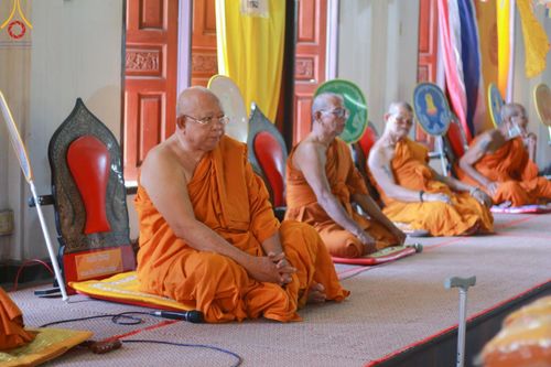 ภาพ No.179447:พิธีทอดกฐิน ณ วัดฉิมพลีสุทธาวาส นนทบุรี ในโครงการกฐินสามัคคีทั่วไทย 30,000 วัด บูชาธรรม 80 ปี หลวงพ่อธัมมชโย โดยคณะศิษยานุศิษย์วัดพระธรรมกาย วันที่ 26 ตุลาคม พ.ศ. 2567