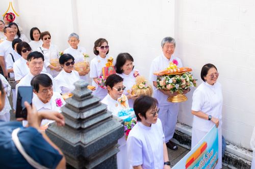 ภาพ No.178356:พิธีทอดกฐิน ณ วัดสระบัว แขวงรองเมือง เขตปทุมวัน กรุงเทพฯ ในโครงการทอดกฐินสามัคคีทั่วไทย 30,000 วัด บูชาธรรม 80 ปี หลวงพ่อธัมมชโย โดยคณะศิษยานุศิษย์วัดพระธรรมกาย วันที่ 10 พฤศจิกายน พ.ศ. 2567