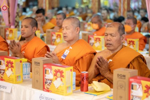 ภาพ No.116398:พิธีถวายสังฆทาน 106 วัด ณ วัดตะเคียน อ.บางกรวย จ.นนทบุรี วันเสาร์ที่ 20 มกราคม พ.ศ. 2567