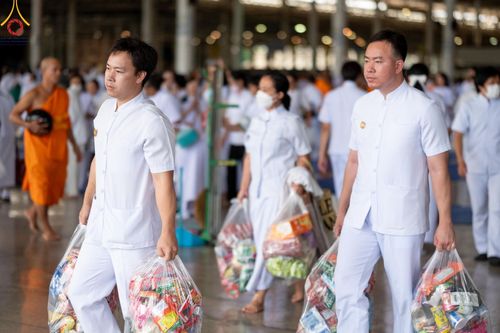 ภาพ No.150543:V.44 เพื่อพ่อ ภาพเตรียมงาน ปฎิบัติงาน ของเจ้าหน้าที่ อาสาสมัคร ทุกสถานะ เพื่อความสำเร็จ ในงานวันธรรมชัย วันอังคารที่ 27 สิงหาคม พ.ศ. 2567