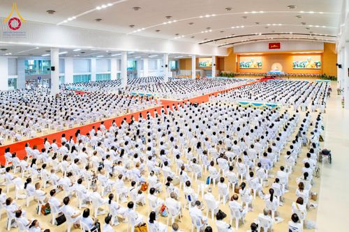 ภาพ No.259790:วันอาทิตย์ที่ 5 ตุลาคม พ.ศ. 2568 สัมมนาพิเศษ "จากกฐินวัดพระธรรมกาย สู่กฐินทั่วไทย 30,000 วัด" ณ สภาธรรมกายสากล วัดพระธรรมกาย