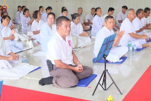 ภาพ No.157264:โครงการ อุบาสกแก้ว อุบาสิกาแก้ว รุ่นที่ 3 ตัวแทนทอดกฐินสามัคคีทั่วไทย 30,000 วัด ระหว่างวันที่ 20-22 กันยายน พ.ศ. 2567 ณ ศูนย์ปฏิบัติธรรมหนองบัวลำภู