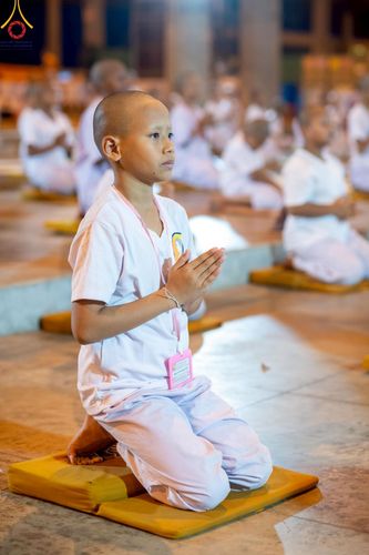 ภาพ No.214450:วันที่ 2 เมษายน พ.ศ.2568 นาคธรรมทายาท โครงการบรรพชาสามเณร ฟื้นฟูพระพุทธศาสนาทั่วไทย ปฎิบัติธรรม ณ วิหารคด 22 วัดพระธรรมกาย