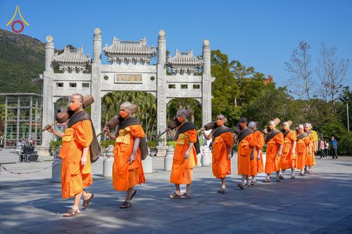 ภาพ No.68013:พิธีบรรพชาสามเณร รุ่นที่ 9 ประจำปี 2565 ณ วัดพระธรรมกายฮ่องกง ประเทศสาธารณรัฐประชาชนจีน วันที่ 24 ธันวาคม พ.ศ. 2565