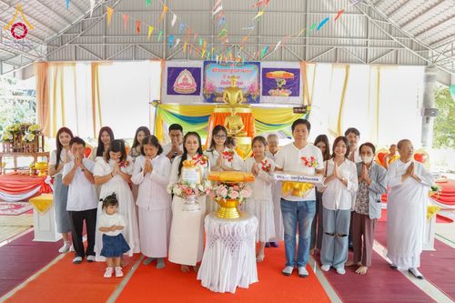 ภาพ No.169879:พิธีทอดกฐิน ณ วัดรัตนปทุม  จ.ร้อยเอ็ด ในโครงการกฐินสามัคคีทั่วไทย 30,000 วัด บูชาธรรม 80 ปี หลวงพ่อธัมมชโย โดยคณะศิษยานุศิษย์วัดพระธรรมกาย วันที่ 26 ตุลาคม พ.ศ. 2567