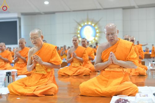 ภาพ No.147711:พิธีถวายภัตตาหารเมนูสวรรค์ ในพรรษาแห่งการเข้าถึงธรรม วันเสาร์ที่ 10 สิงหาคม พ.ศ. 2567 ณ หอฉันคุณยายอาจารย์ฯ วัดพระธรรมกาย