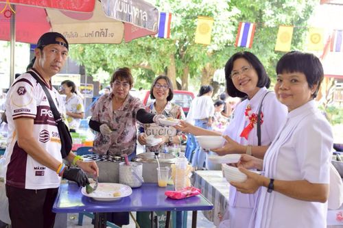 ภาพ No.260503:วันที่ 19 ตุลาคม พ.ศ. 2568 พิธีทอดกฐินสามัคคีทั่วไทย 30,000 วัด โดยคณะศิษยานุศิษย์ บูชาธรรม 81 ปี หลวงพ่อธัมมชโย ณ วัดน้ำอาบ ต.ขุนอินทประมูล อ.โพธิ์ทอง จ.อ่างทอง