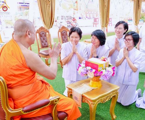 ภาพ No.166700:คณะศิษยานุศิษย์หลวงพ่อธัมมชโย  น้อมถวายปัจจัยกฐินแด่ หลวงพ่อเจ้าคณะจังหวัดสมุทรปราการ  พระเทพสมุทรวัชราจารย์  วัดบางพลีใหญ่ใน พระอารามหลวง จ.สมุทรปราการ วันที่ 23 ตุลาคม พ.ศ. 2567