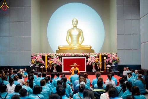 ภาพ No.145917:ชมรมจิตอาสาอนุรักษ์สิ่งแวดล้อม รับบุญทำความสะอาดบริเวณโบสถ์พระไตรปิฎก วัดพระธรรมกาย จ.ปทุมธานี วันที่ 25 กรกฎาคม พ.ศ. 2567