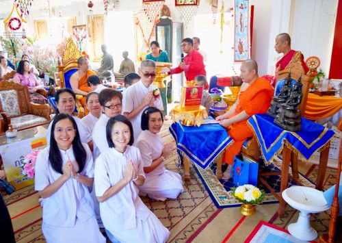 ภาพ No.177150:พิธีทอดกฐิน ณ วัดต้นผึ้ง(ริมน้ำแม่สะลาบ) ต.สารภี อ.สารภี จ.เชียงใหม่ ในโครงการทอดกฐินสามัคคีทั่วไทย 30,000 วัด บูชาธรรม 80 ปี หลวงพ่อธัมมชโย โดยคณะศิษยานุศิษย์วัดพระธรรมกาย วันที่ 10 พฤศจิกายน พ.ศ. 2567