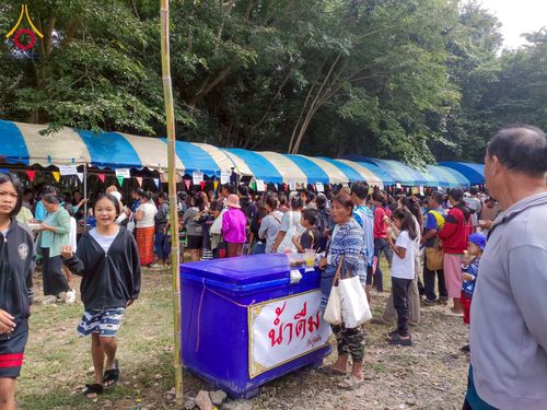 ภาพ No.274200:วันที่ 26 ตุลาคม พ.ศ. 2568 พิธีทอดกฐินสามัคคีทั่วไทย ณ วัดภูหินตัด โนนดินแดง บุรีรัมย์ โดยคณะศิษยานุศิษย์ บูชาธรรม 81 ปี หลวงพ่อธัมมชโย