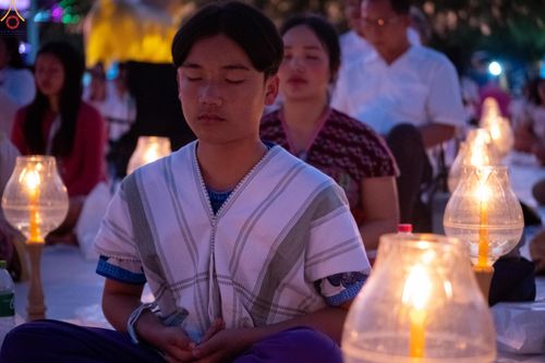 ภาพ No.302284:วันที่ 23 มกราคม พ.ศ. 2569 พิธีจุดประทีปธรรมถวายเป็นพุทธบูชา (ภาพชุดที่ 2) และบูชาธรรมมหาปูชนียาจารย์  ณ อนุสรณ์สถานลำดับที่ 5 สถานที่เผยแผ่วิชชาธรรมกายครั้งแรก อนุสรณ์สถานบางปลา วัดบางปลา อำเภอบางเลน จังหวัดนครปฐม ในโครงการธรรมยาตรา กตัญญูบูชา มหาปูชนีย