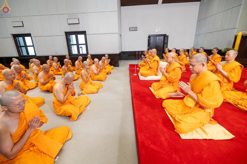 ภาพ No.338856:วันที่ 11 กรกฎาคม พศ.2569 พิธีบรรพชาอุปสมบท โครงการอุปสมบทหมู่ธรรมทายาทนานาชาติ  IDOP รุ่นที่ 21 (ภาษาจีน)  จากประเทศจีน มาเลเซีย สิงคโปร์ และไต้หวัน , โครงการบรรพชาสามเณรโรงเรียนนานาชาติ รุ่นที่ 15