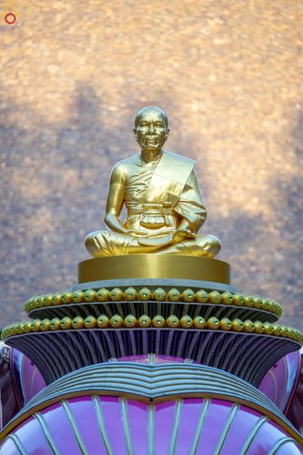 ภาพ No.289193:วันที่ 7 มกราคม พ.ศ. 2569 พิธีตักบาตรพระธรรมยาตรา ณ อนุสรณ์สถานลำดับที่ 1 สถานที่เกิดด้วยรูปกายเนื้อ อนุสรณ์สถานมหาวิหารพระมงคลเทพมุนี (โลตัสแลนด์) อ.สองพี่น้อง จ.สุพรรณบุรี ในโครงการธรรมยาตรา กตัญญูบูชา มหาปูชนียาจารย์ พระมงคลเทพมุนี(สด จนฺทสโร) พระผู้ป