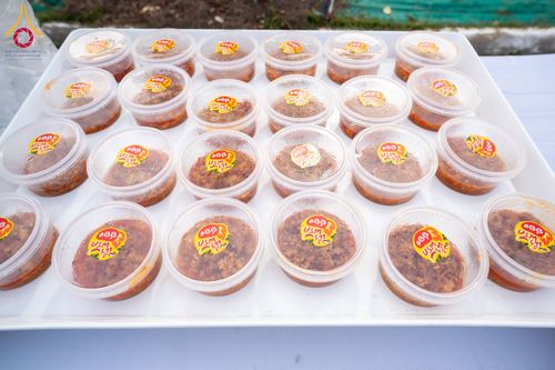 ภาพ No.292683:วันที่ 12 มกราคม พ.ศ. 2569 พิธีถวายภัตตาหารเป็นสังฆทาน แด่พระธรรมยาตรา ณ อนุสรณ์สถานมหาวิหารพระมงคลเทพมุนี (โลตัสแลนด์) อ.สองพี่น้อง จ.สุพรรณบุรี ในโครงการธรรมยาตรา กตัญญูบูชา มหาปูชนียาจารย์ พระมงคลเทพมุนี(สด จนฺทสโร) พระผู้ปราบมาร อนุสรณ์สถาน 7 แห่ง ปี