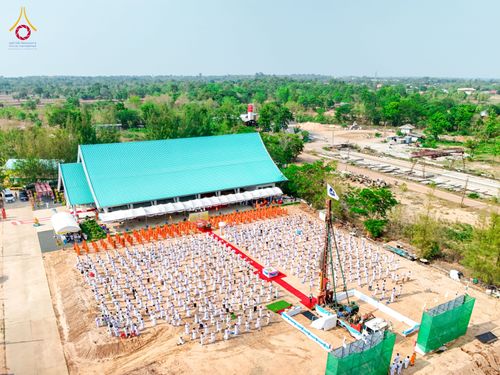 ภาพ No.327341:วันศุกร์ที่ 1 พฤษภาคม พ.ศ.2569 พิธีทอดผ้าป่า โปรยรัตนชาติ ตอกเสาเข็มมงคลต้นแรก สถาปนา “องค์พระเจดีย์เพื่อสร้างสันติภาพโลก” (แห่งแรกของภาคอีสาน) ณ ธุดงคสถานอำนาจเจริญ  อ.เมือง จ.อำนาจเจริญ
