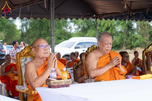 ภาพ No.336994:วันเสาร์ที่ 27 มิถุนายน 2569 พิธีทอดผ้าป่า พิธีตอกเสาเข็มมงคล องค์พระเจดีย์เพื่อสันติภาพโลก ณ ธุดงคสถานลุ่มน้ำฝาง อำเภอฝาง จังหวัดเชียงใหม่