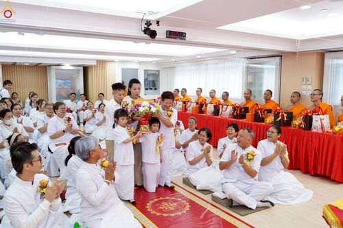 ภาพ No.233716:วันอาทิตย์ที่ 6 กรกฎาคม พ.ศ.2568 พิธีสมโภช 15 ปี วัดพระธรรมกายเกาลูน และพิธีมุทิตาสักการะเปรียญธรรม 9 ประโยค ณ วัดพระธรรมกายเกาลูน เขตปกครองพิเศษฮ่องกง สาธารณรัฐประชาชนจีน